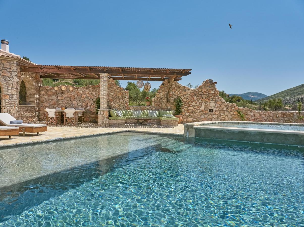Villa Meralia Anafonitria Exterior photo